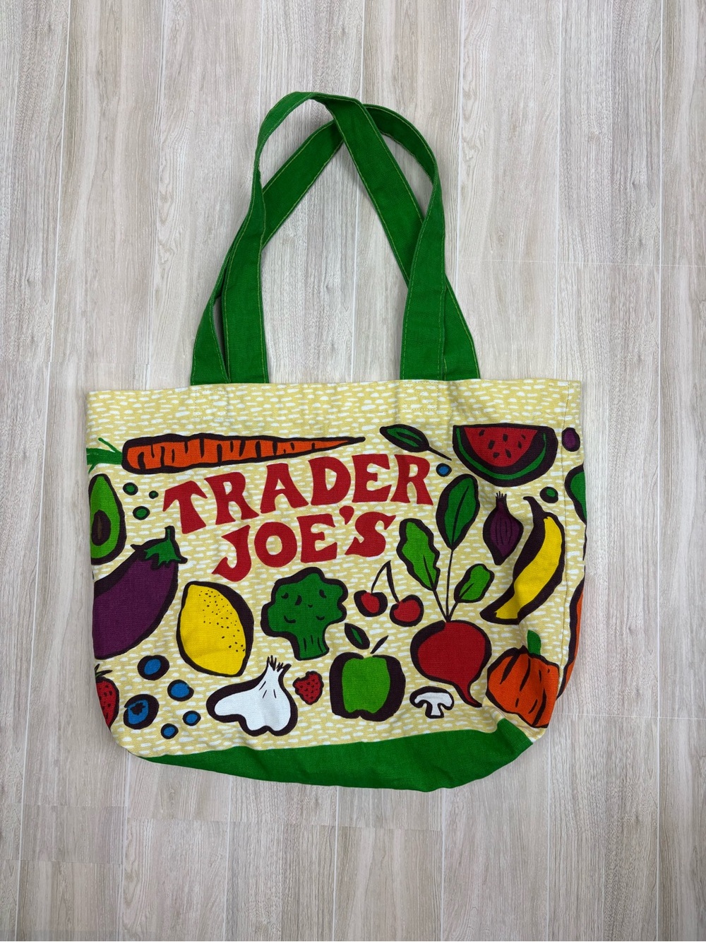 Trader Joe's Vegetable Tote Bag EUC Whimsy American Artistic Playful - Picture 2 of 6
